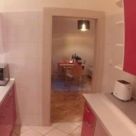 Opera Dream Apartment *